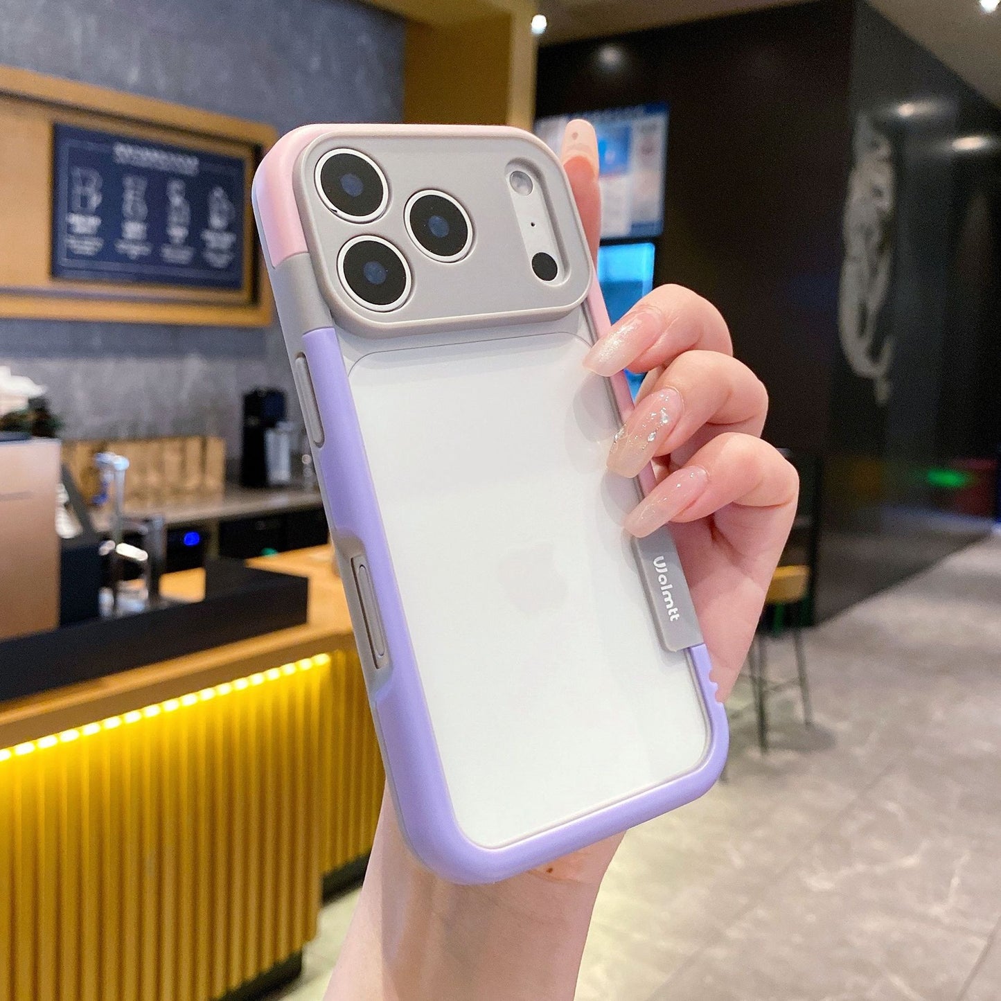 Dual-color border silicone shockproof heat-dissipating phone case